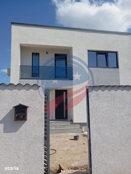 Casă cu 5 camere cu Teren 345 Mp în Vela