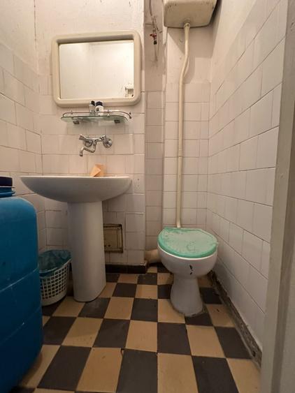 Apartament cu 3 camere decomandat în Călărași