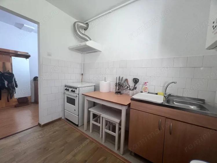 Apartament cu 2 camere semidecomandat în Central