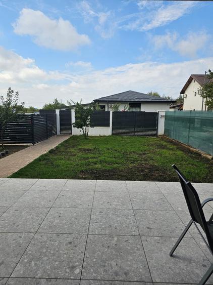Duplex cu 5 camere cu Teren 265 Mp în Tamași