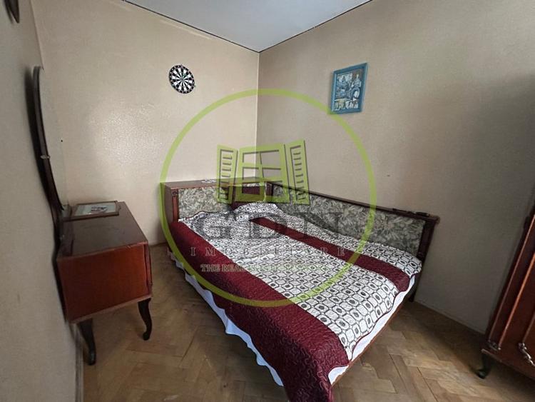 Apartament cu 2 camere semidecomandat, mobilat în Craiovița Nouă