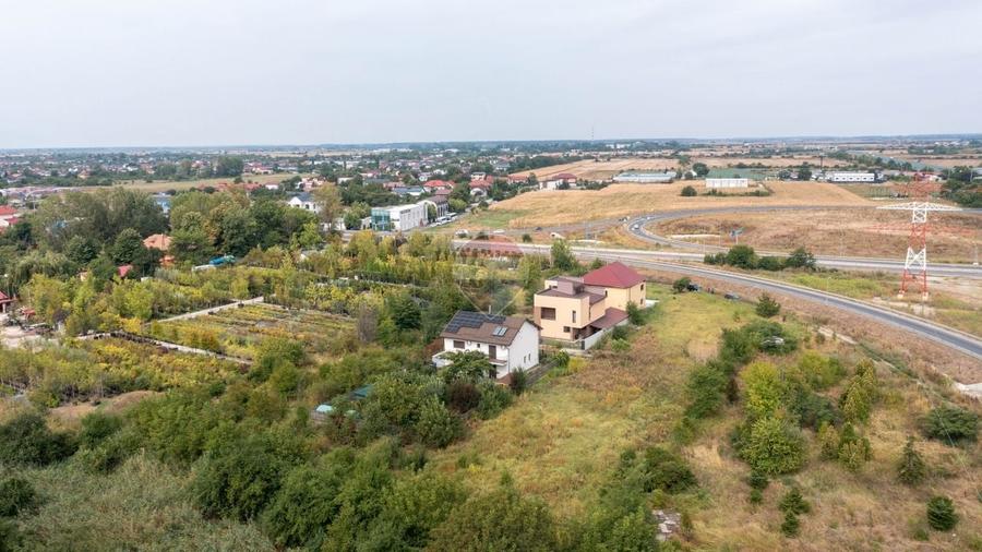 Teren Construcții intravilan de 4765 mp, în Nord