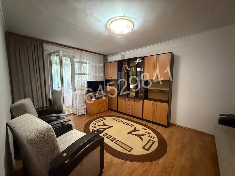 Apartament cu 2 camere decomandat în Lacul Tei