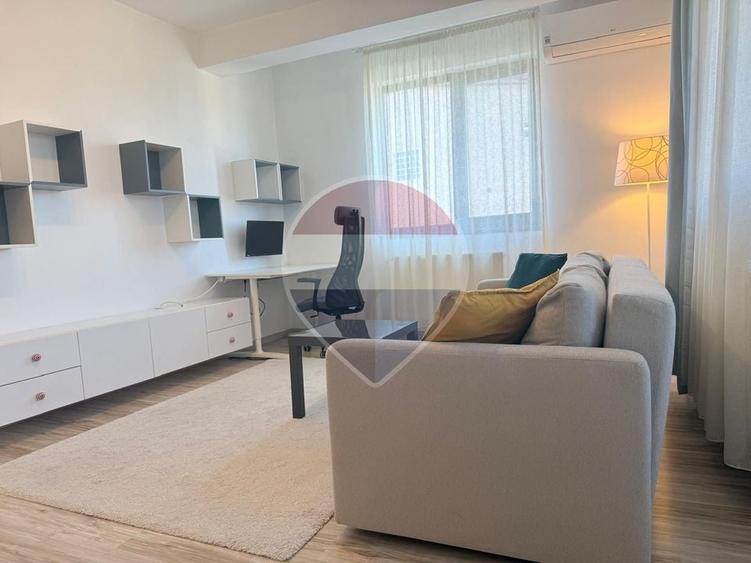 Apartament 2 Camere Metrou Bazilescu 6 Min / Bucurestii Noi / - 2