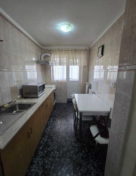 Apartament cu 2 camere decomandat în Exterior Vest