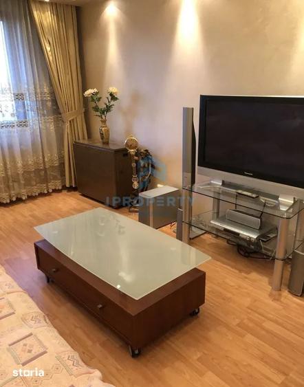 Apartament cu 3 camere decomandat în Sălăjan