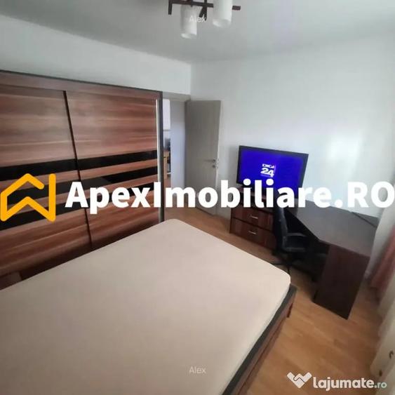Apartament cu 3 camere decomandat în Baba Novac