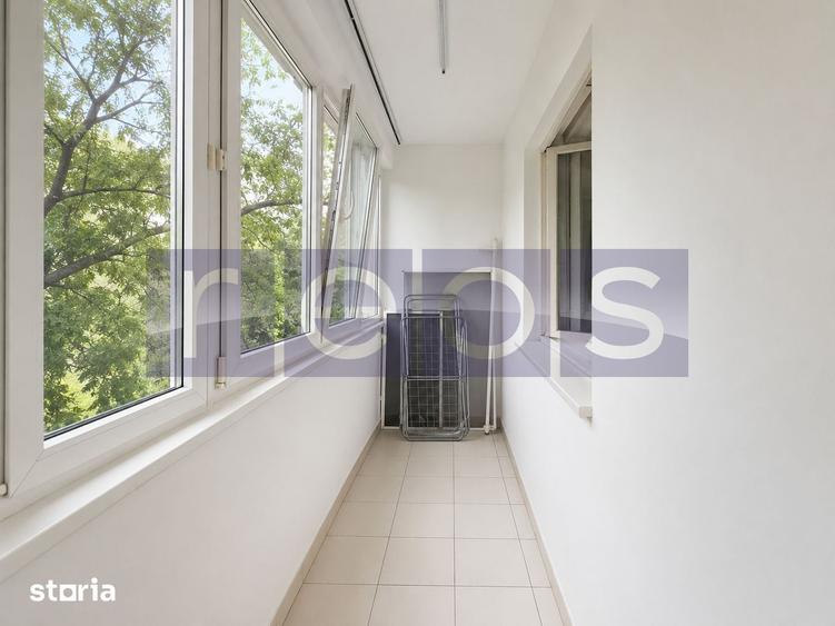 Apartament cu 3 camere semidecomandat în Giulești