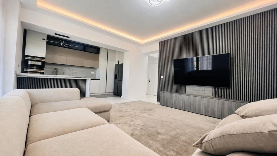 Apartament cu 4 camere, mobilat în Pipera