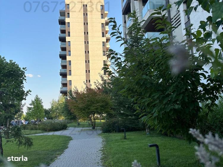 Apartament cu 3 camere decomandat în Băneasa