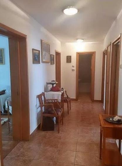 Apartament cu 3 camere decomandat în Calea Călărașilor