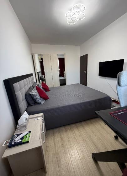 Apartament cu 2 camere decomandat, mobilat în Central