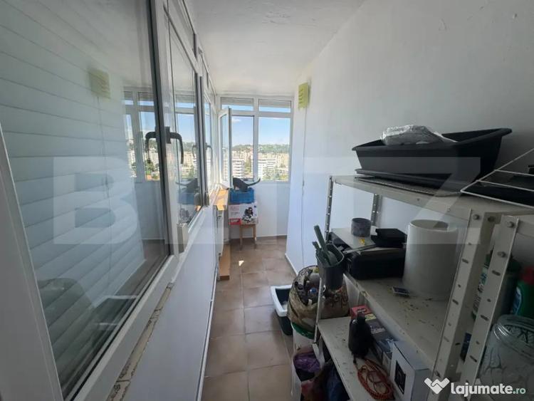 Apartament cu 4 camere decomandat în Zimbru