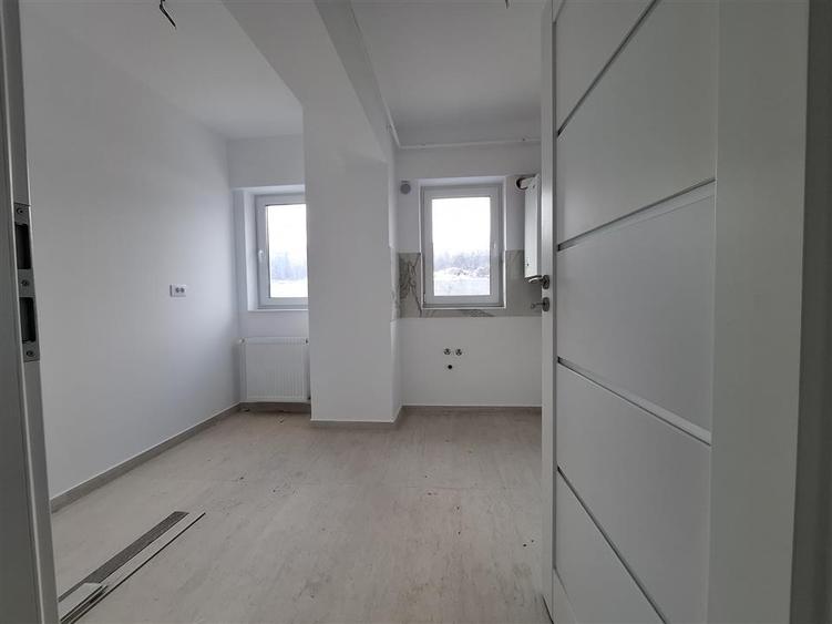 Apartament cu 3 camere decomandat în Galata