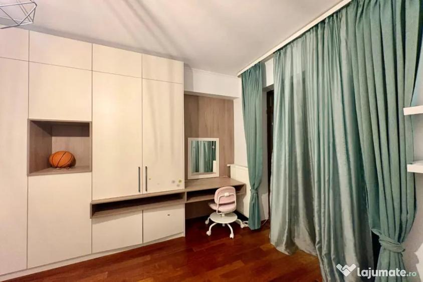 Apartament cu 3 camere semidecomandat în Bucureștii Noi