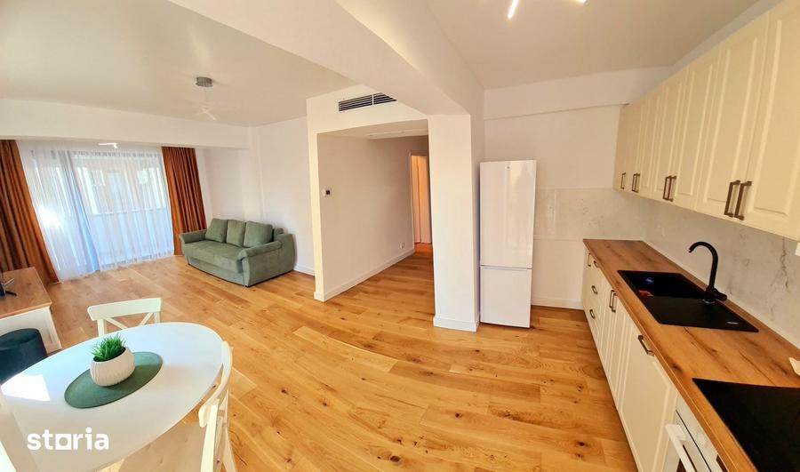 Apartament cu 3 camere decomandat în Vitan