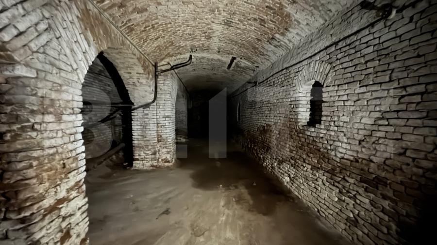 Casă S + P + E, 329 mp, cu spațiu comercial, teren 339 mp, zona Unirii - 13