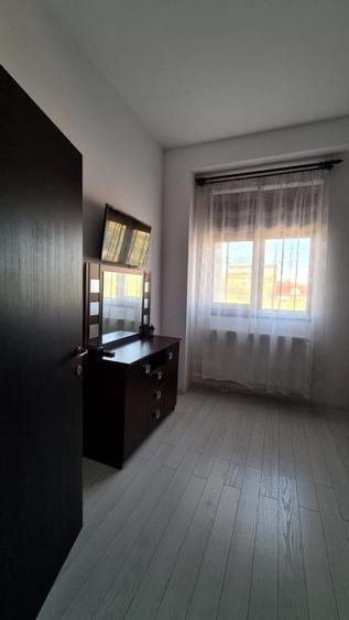 Apartament cu 3 camere decomandat în Tătărași