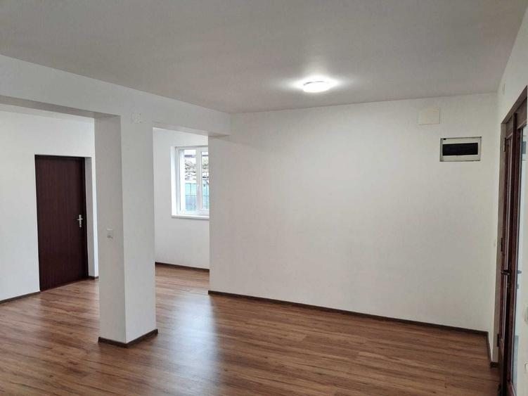 Apartament cu 2 camere decomandat în Nufărul