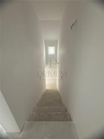 Duplex cu 4 camere cu Teren 297 Mp în Moșnița Nouă