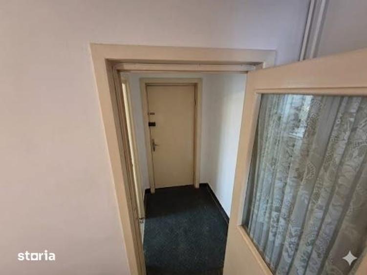 2 camere, etaj intermediar, ultracentral, ideal ce vrei. - 4