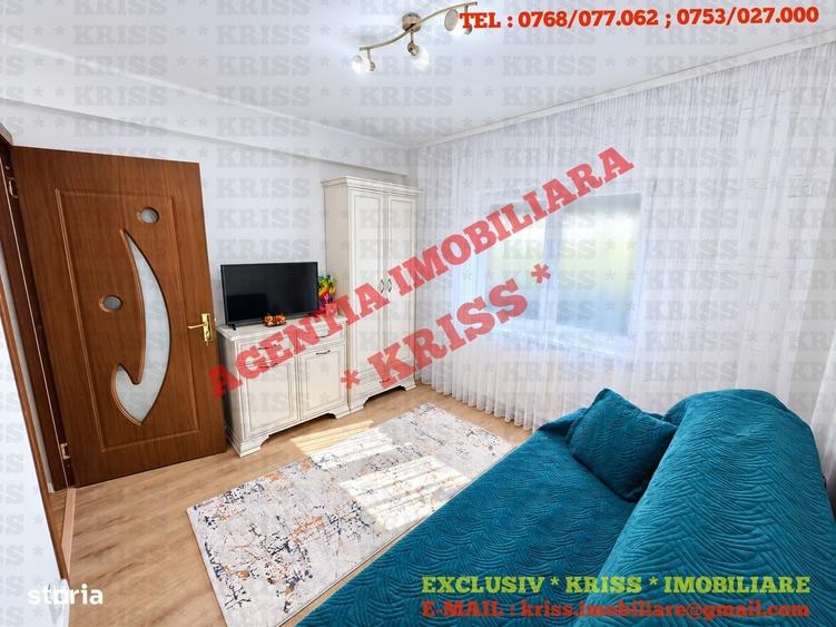 Apartament cu 3 camere decomandat în Popa Șapcă
