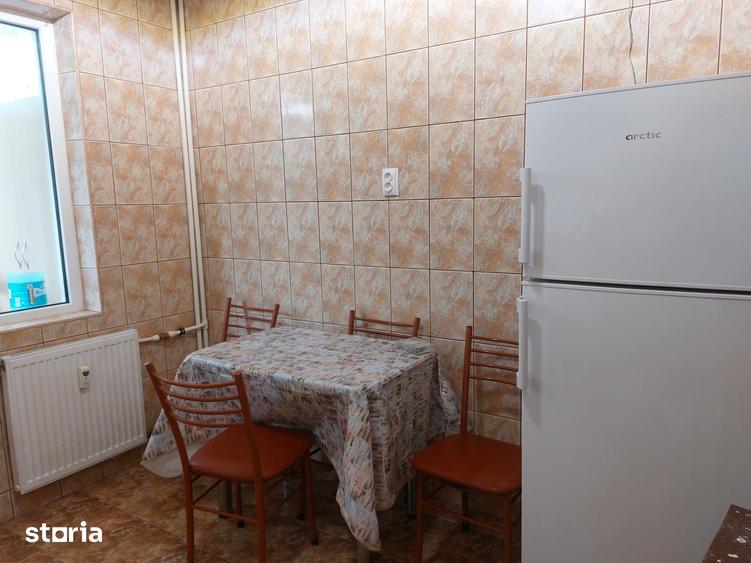 Apartament renovat 2 camere 10 min metrou Dristor - 1
