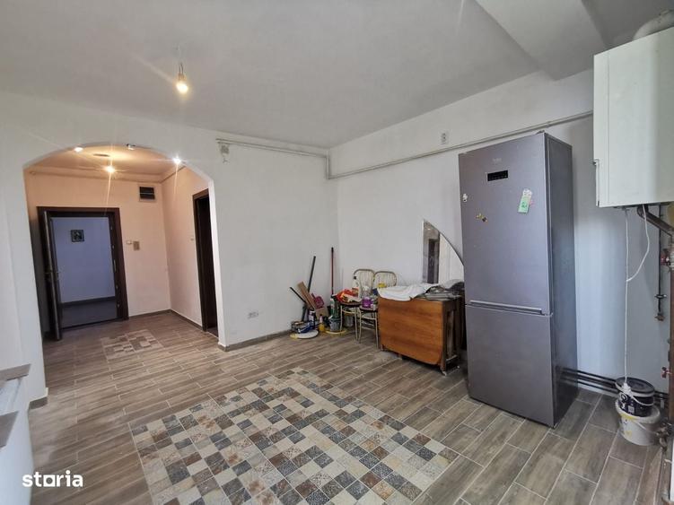 Apartament cu 4 camere în Bălcescu