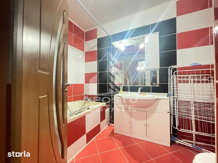 Apartament cu 3 camere decomandat în UTA