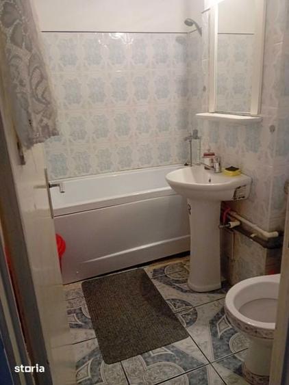Inchiriez apartament 2 camere, confort 1 , micro 9 - 3