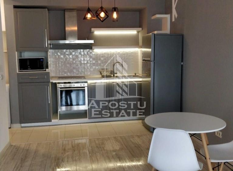 Apartament cu 3 camere decomandat, mobilat în UTA