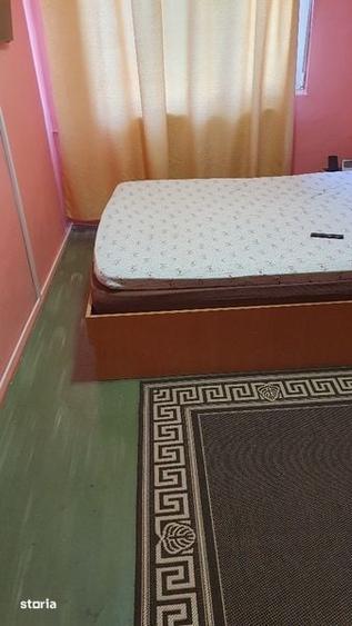 Apartament cu 4 camere semidecomandat în Ferentari