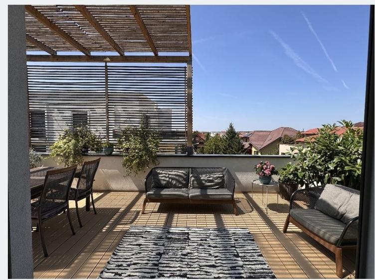 Apartament cu 3 camere decomandat în Pipera
