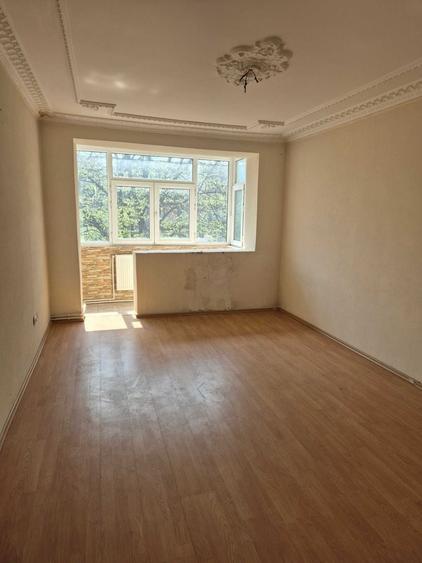 Apartament cu 3 camere decomandat în Mazepa 1