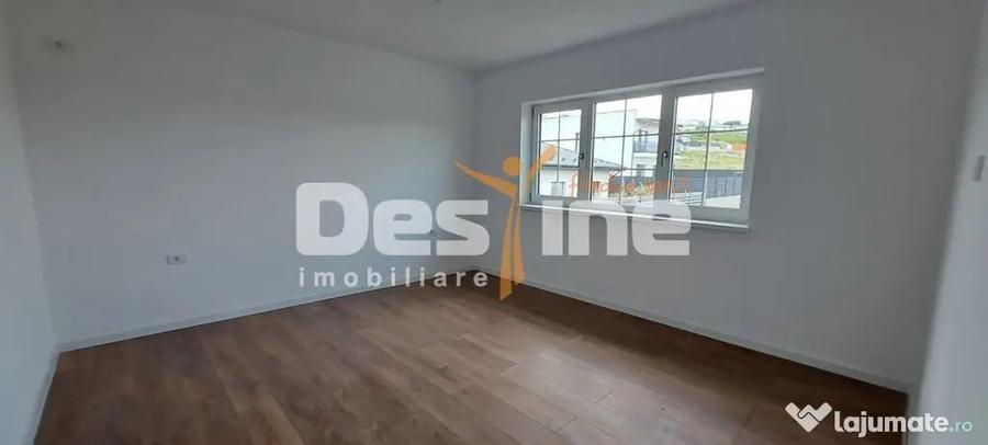 Casă cu 4 camere cu Teren 400 Mp în Valea Adâncă