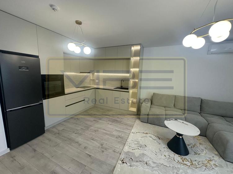 Apartament cu 2 camere semidecomandat, mobilat în Frumoasa