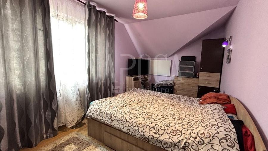 Duplex cu 5 camere cu Canalizare în Florești
