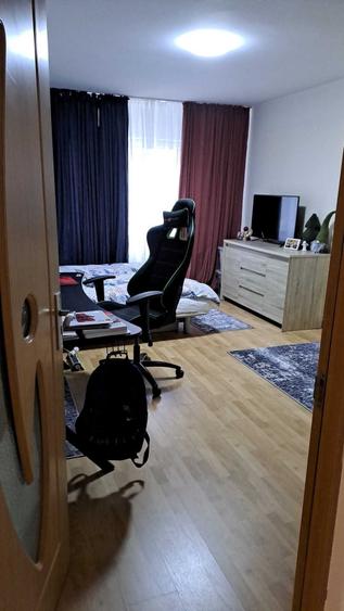 Apartament cu 3 camere decomandat în Dosu Bricii