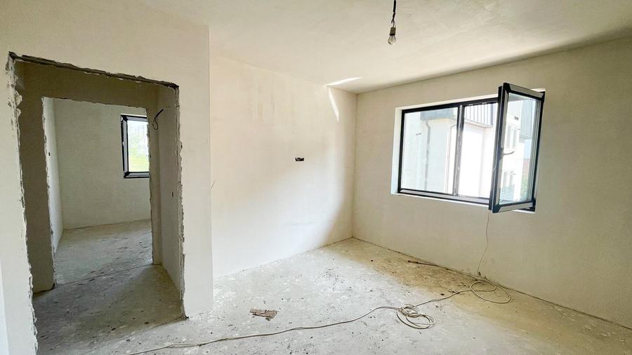 Casă cu 4 camere cu Teren 256 Mp în Galata