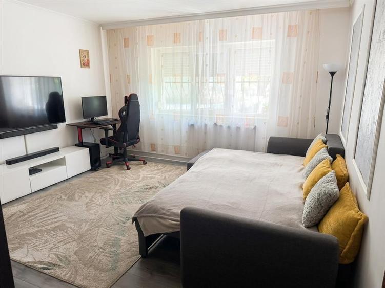 Apartament cu 2 camere semidecomandat în Rogerius