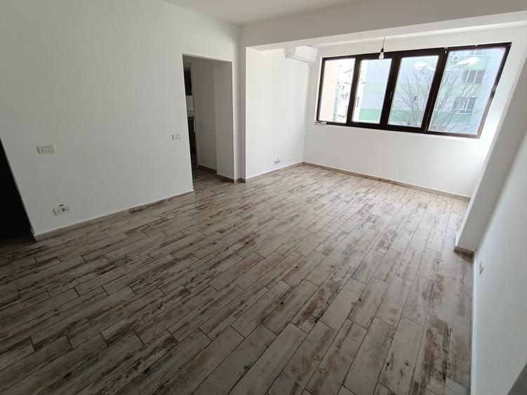 Apartament cu 2 camere semidecomandat în 1 Mai