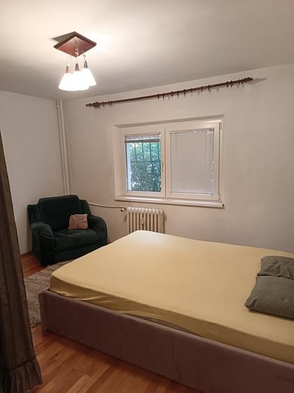 Apartament cu 2 camere decomandat în Decebal