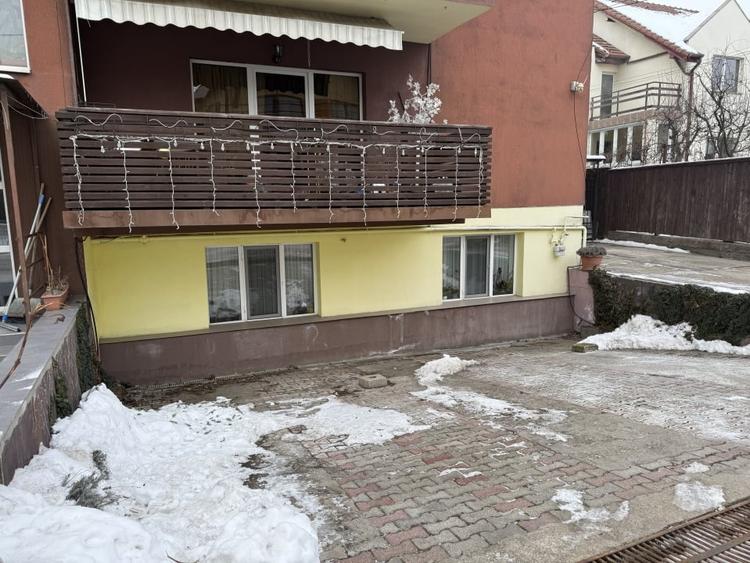 Apartament la Demisol ultrafinisat 2 camere 65mp zona Iulius Mall cu 2 parcări - 17