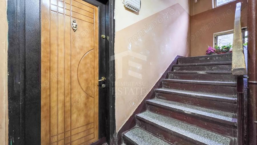 Apartament cu 2 camere semidecomandat în Ferentari