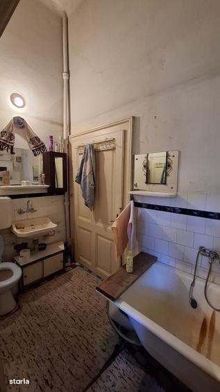 Casă cu 3 camere în Central