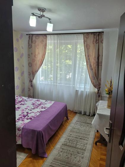 Apartament cu 2 camere semidecomandat în Democrației