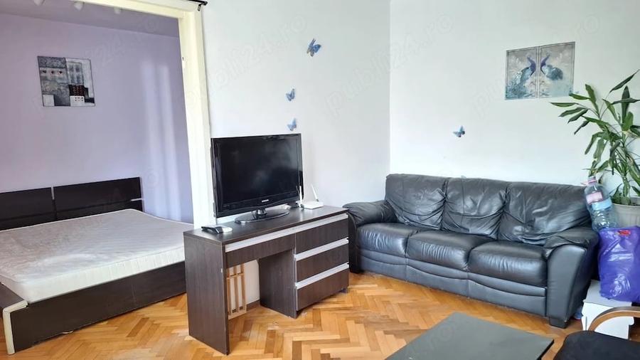 Apartament cu 2 camere nedecomandat în Central
