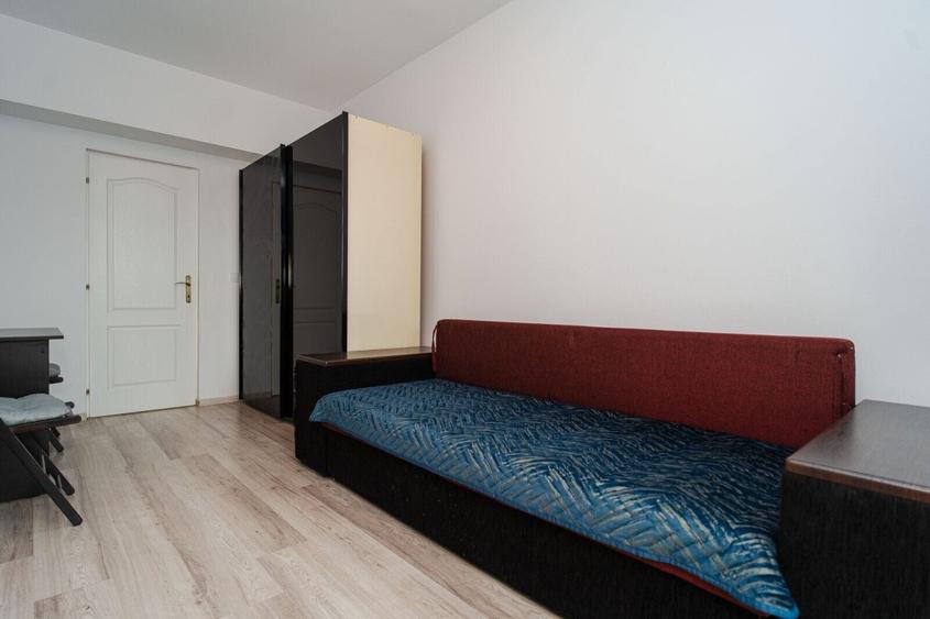 Apartament cu 3 camere, mobilat în Popas Păcurari