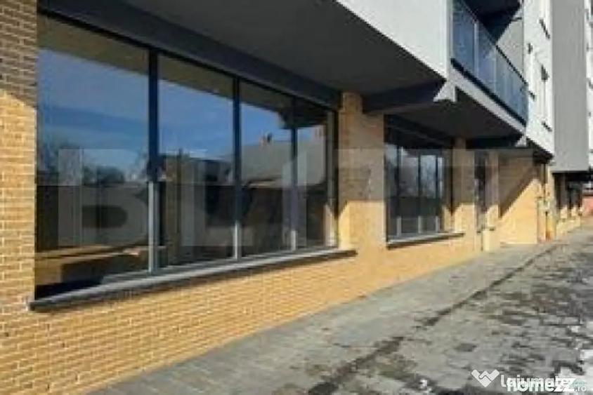 Spațiu comercial, de 71 mp, în Central