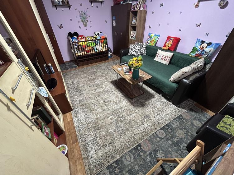 Apartament cu 2 camere decomandat, mobilat în Dacia